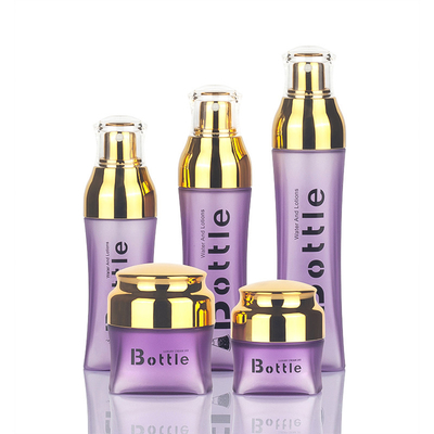 O empacotamento cosmético do ANIMAL DE ESTIMAÇÃO roxo da forma engarrafa frascos do creme do pulverizador 100g