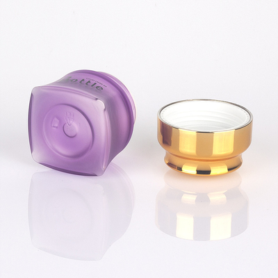 O empacotamento cosmético do ANIMAL DE ESTIMAÇÃO roxo da forma engarrafa frascos do creme do pulverizador 100g