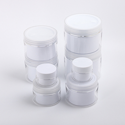 Os frascos da parede enfrentam o cosmético do frasco do creme do plástico da composição das loções dos cuidados com a pele do cabelo da mão