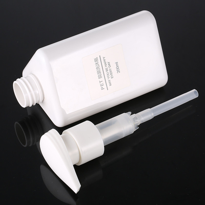 A forma por atacado do triângulo de 100ml 200ml 300ml recicla garrafas mal ventiladas do champô da bomba 500ml do preto plástico do recipiente da loção do animal de estimação