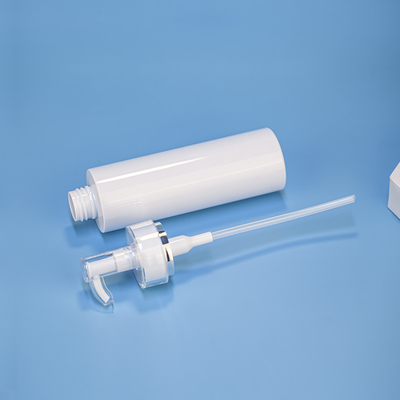 O chuveiro vazio redondo branco luxuoso do condicionador de 250ml 500ml coagula a garrafa do champô do Hdpe do ouro do empacotamento plástico