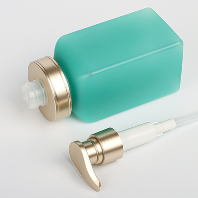 Garrafa de empacotamento do champô do salão de beleza mal ventilado luxuoso do sabão da lavagem de 500ml 750ml Matte Light Green Square Body com bomba do ouro