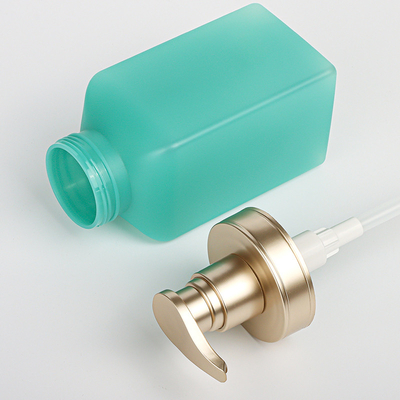 Garrafa de empacotamento do champô do salão de beleza mal ventilado luxuoso do sabão da lavagem de 500ml 750ml Matte Light Green Square Body com bomba do ouro