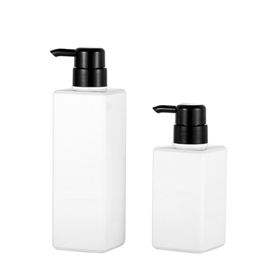 O quadrado cosmético vazio da garrafa 200ml da loção dá forma à largura de 61mm com bomba de 42mm